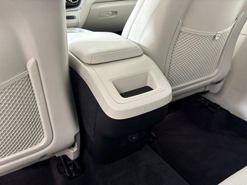 Used 2023 Volvo XC60 B5 Plus w/ Protection Package Premier AWD/4WD image 25