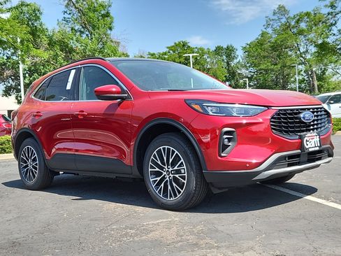 New 2024 Ford Escape SE w/ PHEV Premium Package image 4