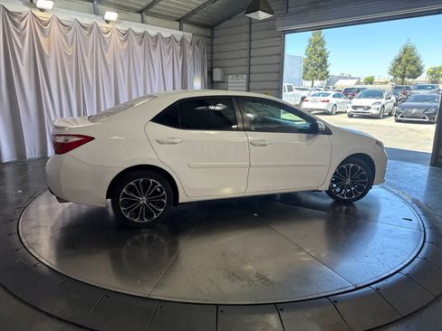 Used 2015 Toyota Corolla S FWD image 3