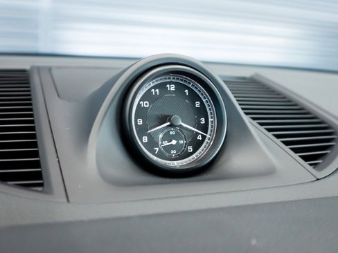 Used 2023 Porsche Macan image 23