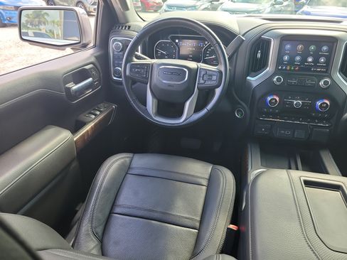 Used 2021 GMC Sierra 1500 Denali w/ Denali Ultimate Package AWD/4WD image 17