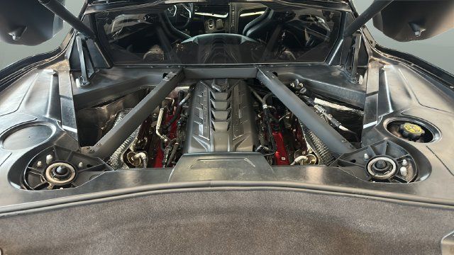 Used 2021 Chevrolet Corvette Stingray Preferred Cpe w/ Battery Protection Package RWD image 18