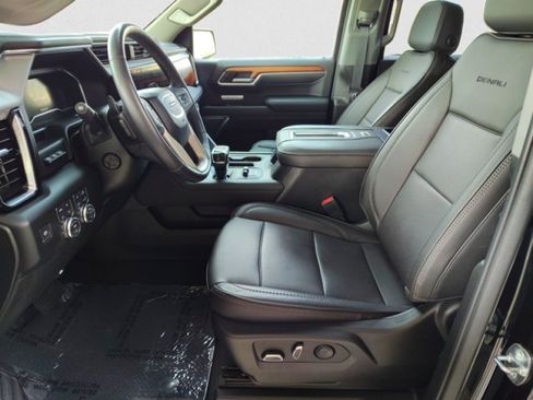 Used 2022 GMC Sierra 1500 Denali w/ Denali Reserve Package AWD/4WD image 10