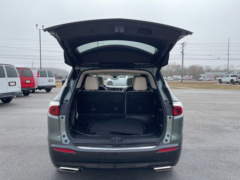 Used 2022 Buick Enclave Premium w/ Experience Buick Package image 7