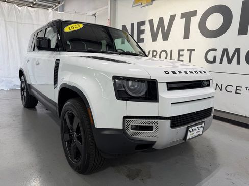Used 2023 Land Rover Defender 110 SE AWD/4WD image 37
