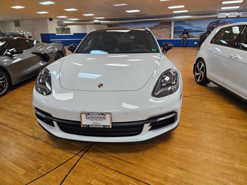 Used 2018 Porsche Panamera 4 w/ Premium Package Plus image 2