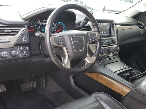 Used 2020 GMC Yukon XL Denali w/ Open Road Package image 23