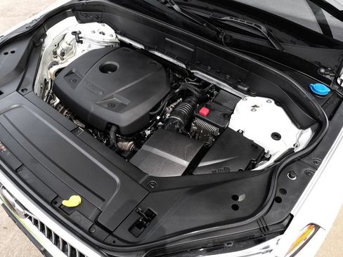 Used 2021 Volvo XC90 T6 Momentum w/ Climate Package AWD/4WD image 59