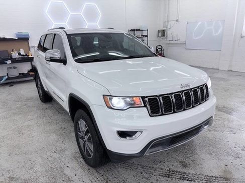 Used 2018 Jeep Grand Cherokee Limited image 5
