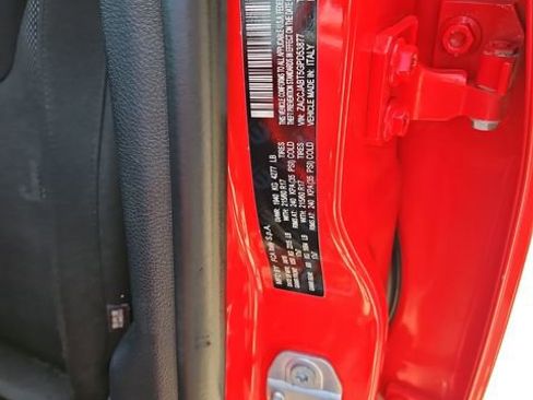 Used 2016 Jeep Renegade Latitude FWD image 23