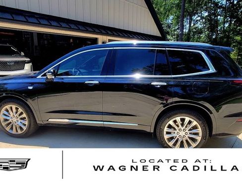 Used 2020 Cadillac XT6 Premium Luxury FWD image 1