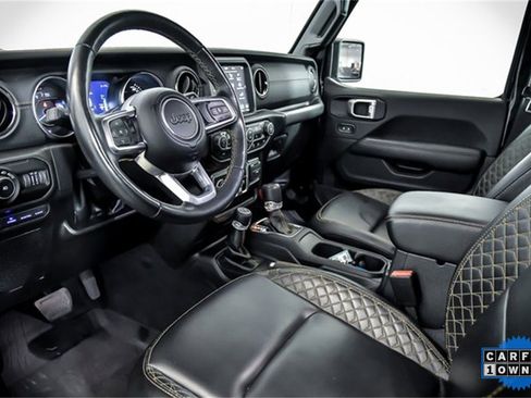 Used 2022 Jeep Wrangler Unlimited Sahara image 9