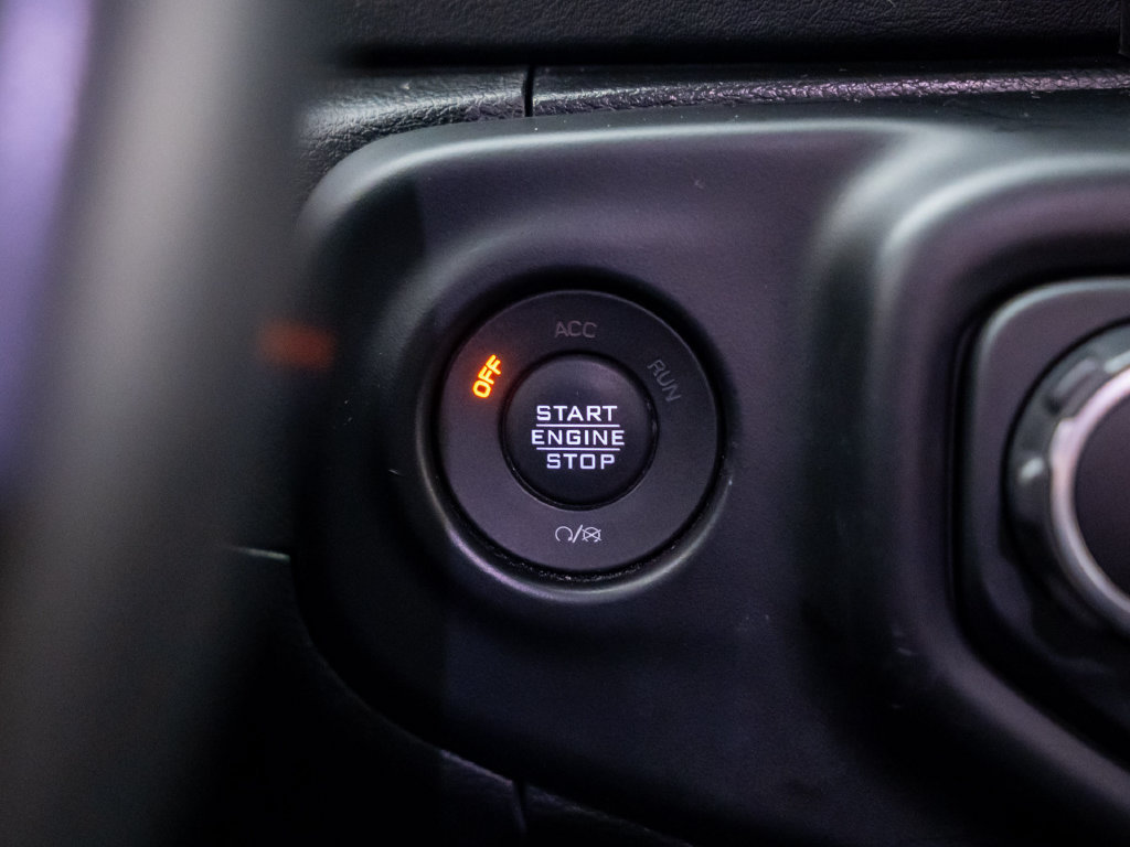 Used 2023 Jeep Wrangler Unlimited Sahara w/ Cold Weather Group AWD/4WD image 19