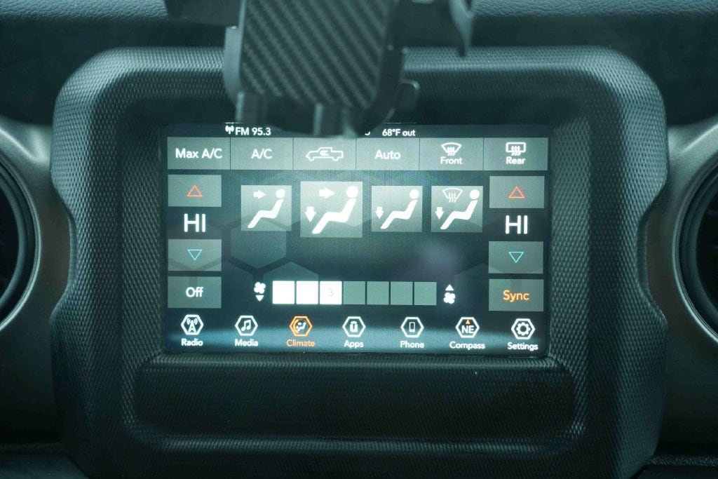 Used 2023 Jeep Gladiator Sport AWD/4WD image 16