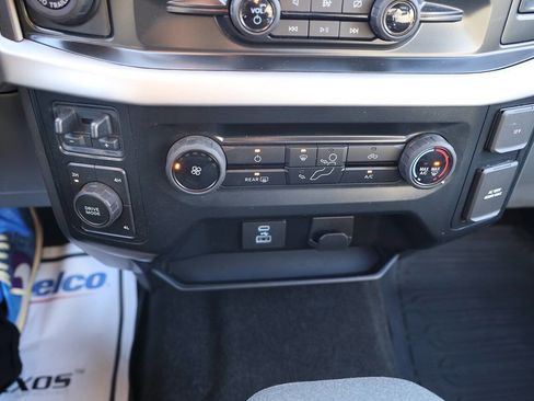 Used 2022 Ford F150 XLT w/ Trailer Tow Package image 12