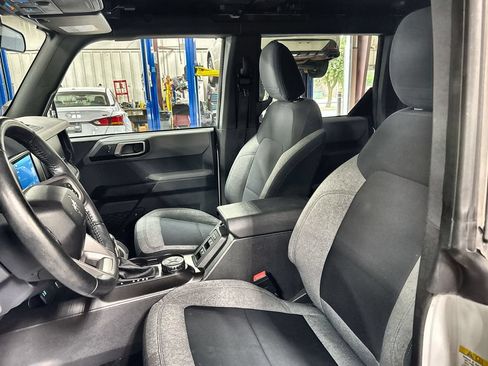 Used 2023 Ford Bronco Big Bend AWD/4WD image 12
