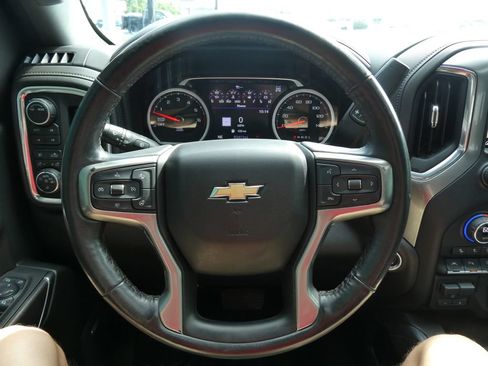 Certified 2021 Chevrolet Silverado 1500 LTZ w/ Technology Package AWD/4WD image 35