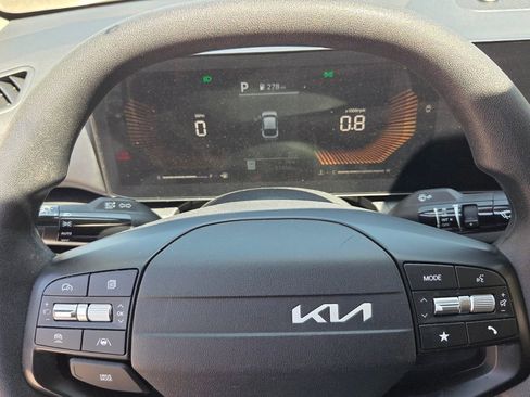 Used 2025 Kia K4 FWD image 22