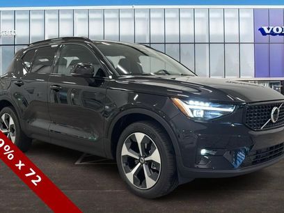 New 2026 Volvo XC40 B5 Plus w/ Protection Package Premier