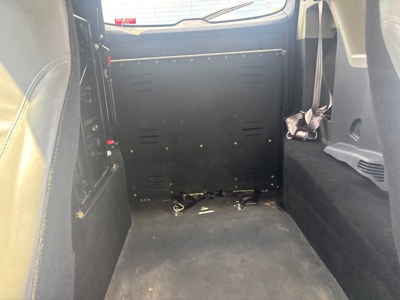 Used 2022 Toyota Sienna XLE FWD image 22