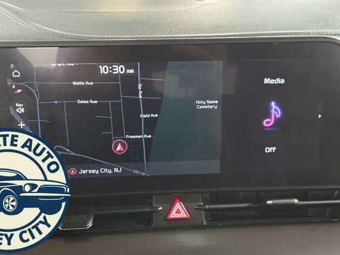 Used 2023 Kia Sportage EX w/ EX Premium Package image 14