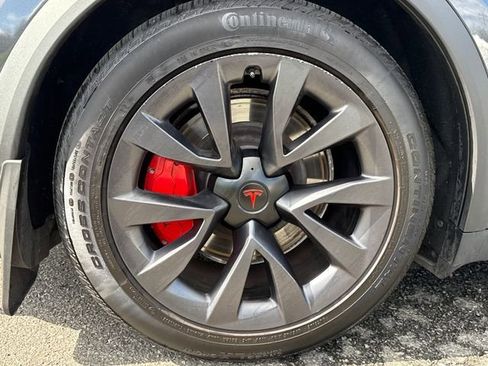 Used 2024 Tesla Model X image 22