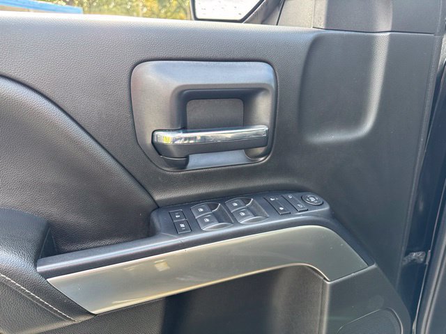 Used 2018 Chevrolet Silverado 1500 LT w/ All Star Edition RWD image 11