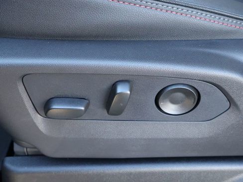 New 2026 Chevrolet Suburban RST image 18