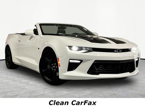Used 2017 Chevrolet Camaro SS RWD image 3