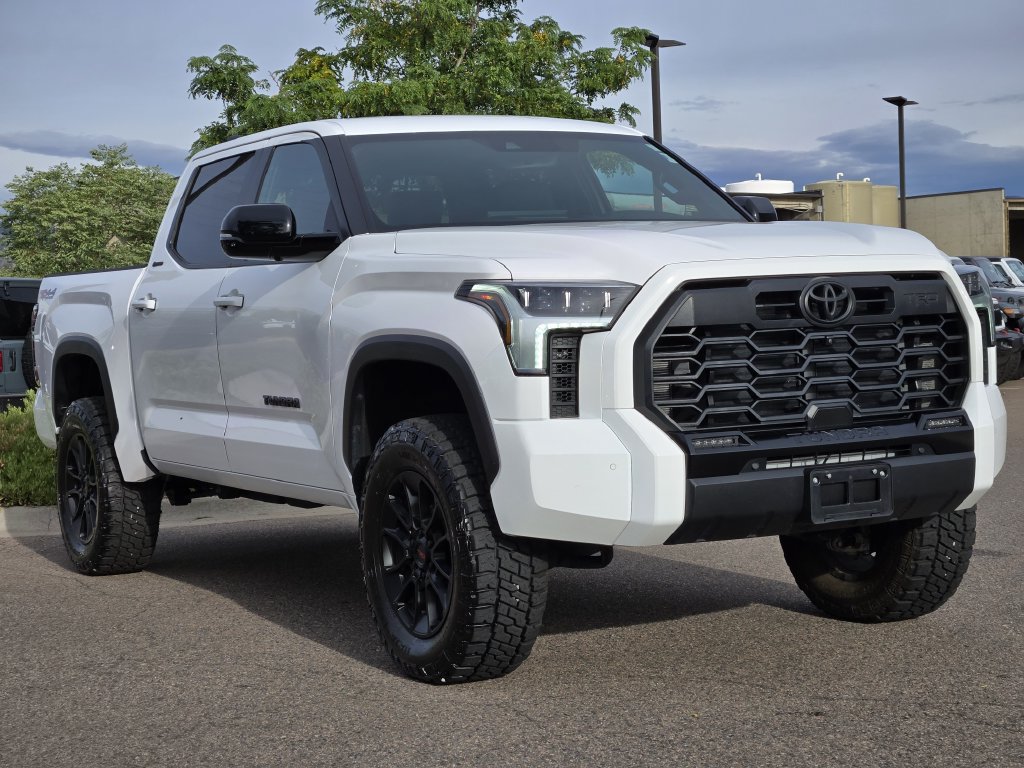 Used 2026 Toyota Tundra Limited AWD/4WD image 3