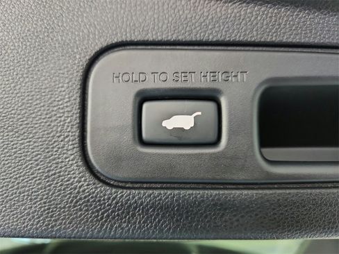 Used 2024 Acura MDX SH-AWD w/ Advance Package image 32