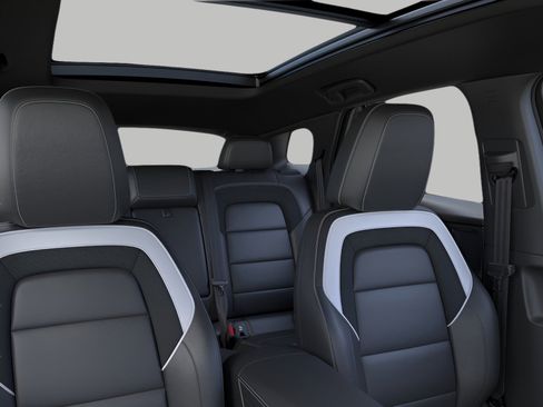 New 2025 Chevrolet Blazer EV LT image 24