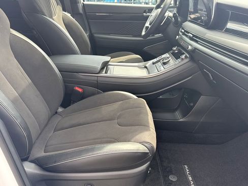 Used 2025 Hyundai Palisade Calligraphy image 14