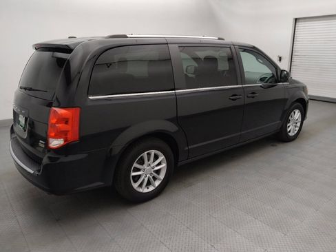 Used 2019 Dodge Grand Caravan SXT FWD image 10