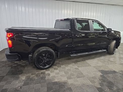 Used 2023 Chevrolet Silverado 1500 RST w/ Z71 Off-Road Package AWD/4WD image 3