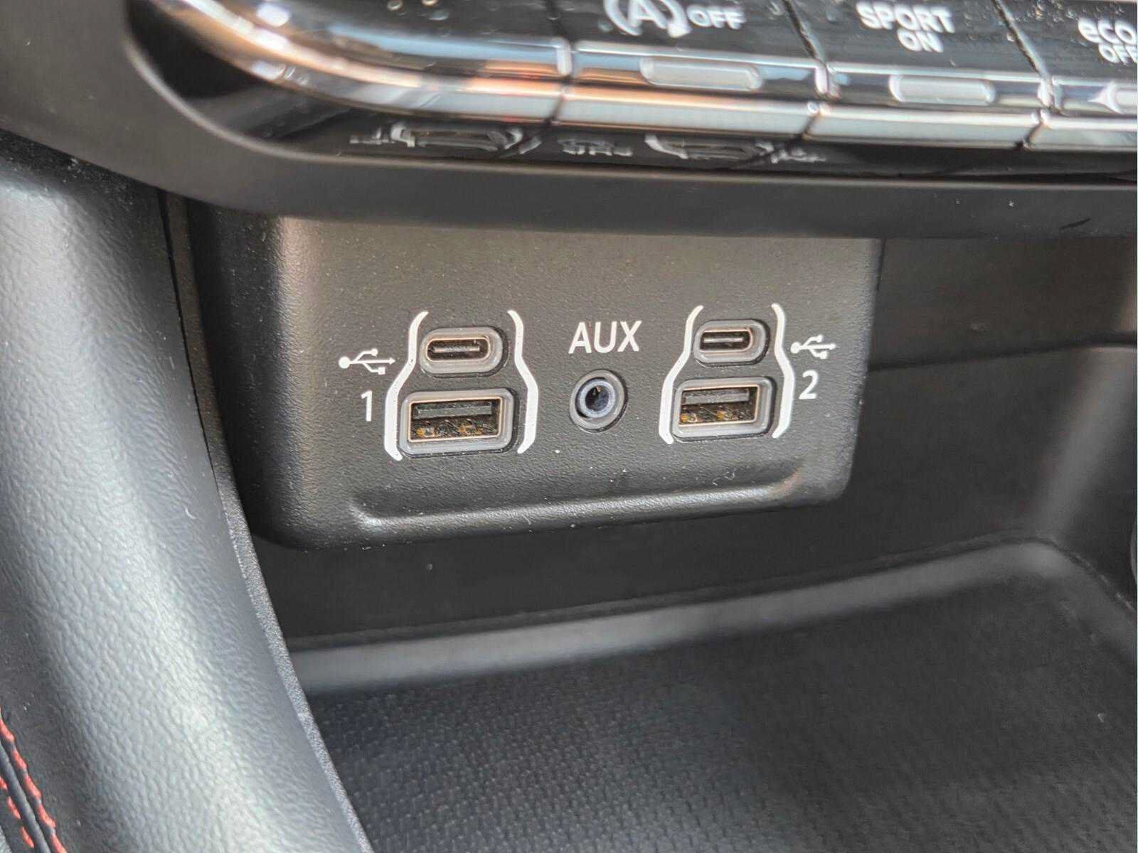 Used 2024 Dodge Durango GT AWD/4WD image 26
