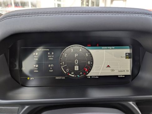 Used 2024 Land Rover Defender 110 S image 22