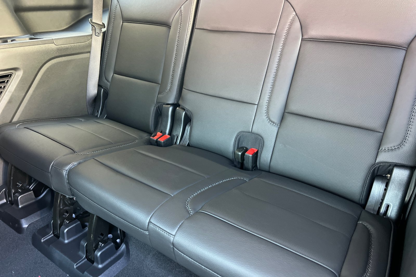 New 2026 GMC Yukon Denali w/ Advanced Technology Package AWD/4WD image 17