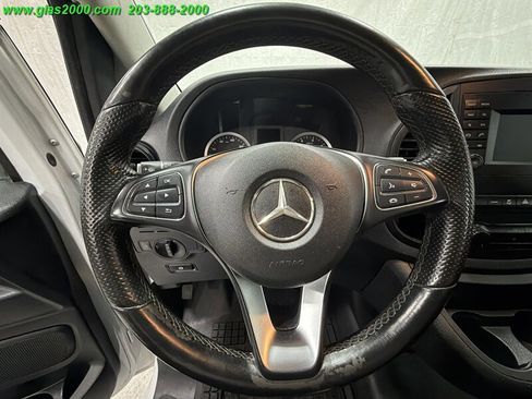 Used 2020 Mercedes-Benz Metris image 4