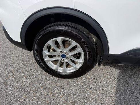 Used 2021 Ford Escape SE image 25