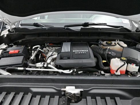 Used 2023 GMC Sierra 1500 SLT w/ SLT Premium Plus Package AWD/4WD image 39
