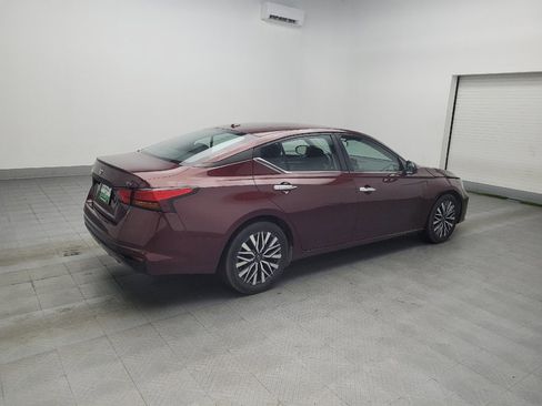 Used 2023 Nissan Altima 2.5 SV image 10