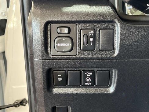 Used 2014 Toyota 4Runner SR5 image 28