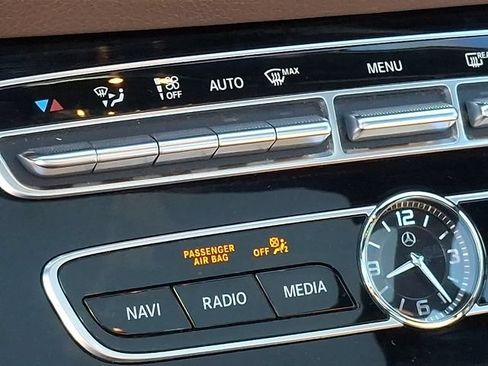 Used 2017 Mercedes-Benz E 300 image 20