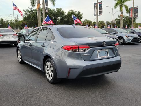 Used 2023 Toyota Corolla LE FWD image 9