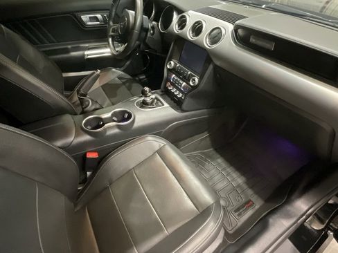 Used 2018 Ford Mustang GT Premium image 14