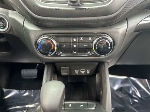 Used 2023 Chevrolet TrailBlazer LT image 20