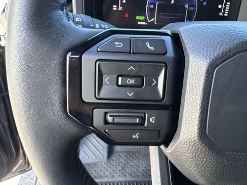 Used 2024 Toyota Land Cruiser image 31