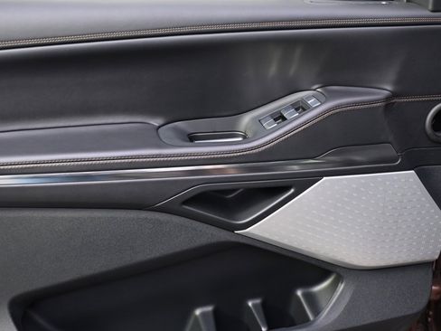 Used 2025 Lincoln Navigator Black Label image 23