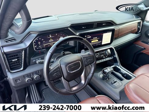 Used 2025 GMC Sierra 1500 Denali Ultimate image 24